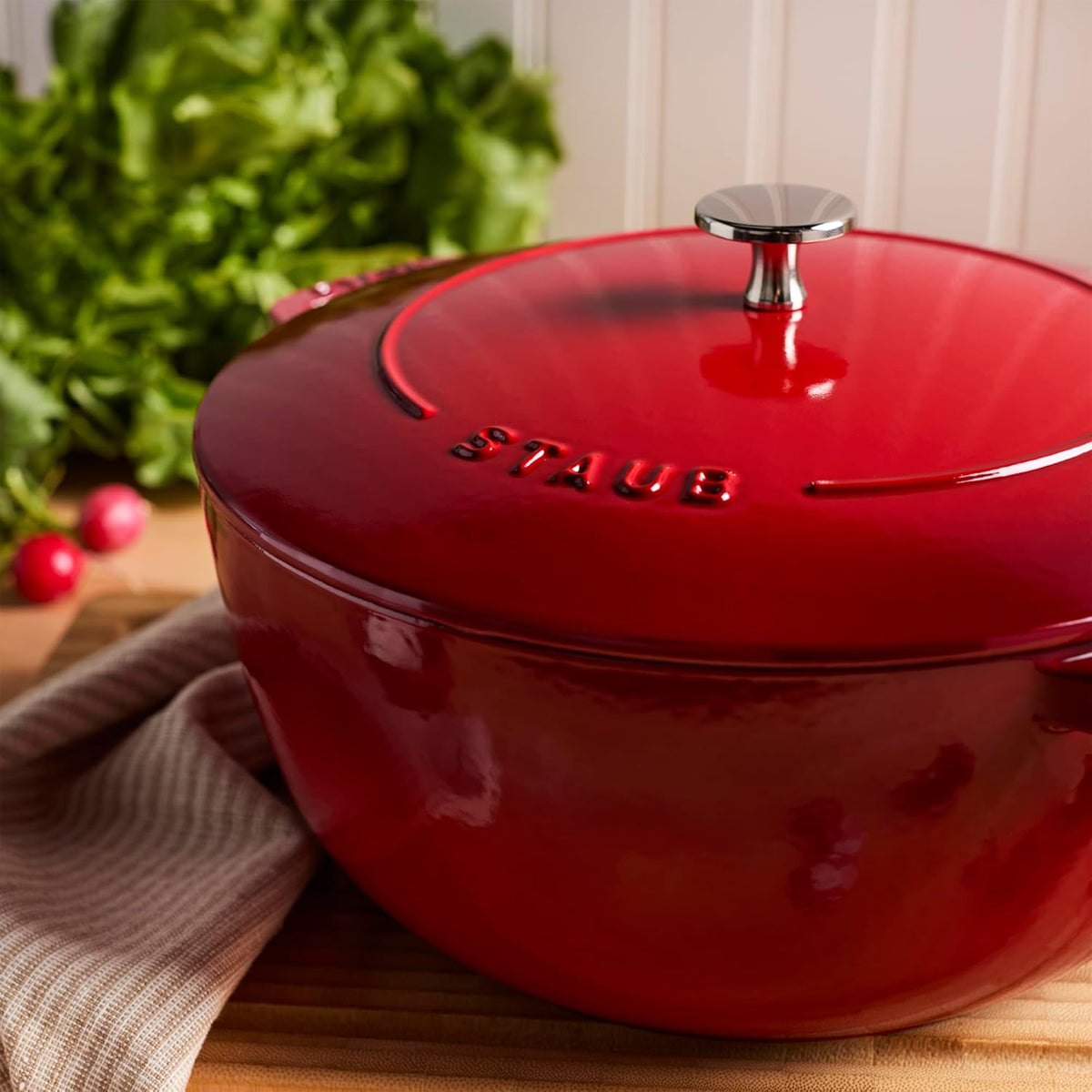 Staub Cast Iron Essential French Oven, Dutch Oven, 5-quart, serves 5-6, Made in France - Cherry