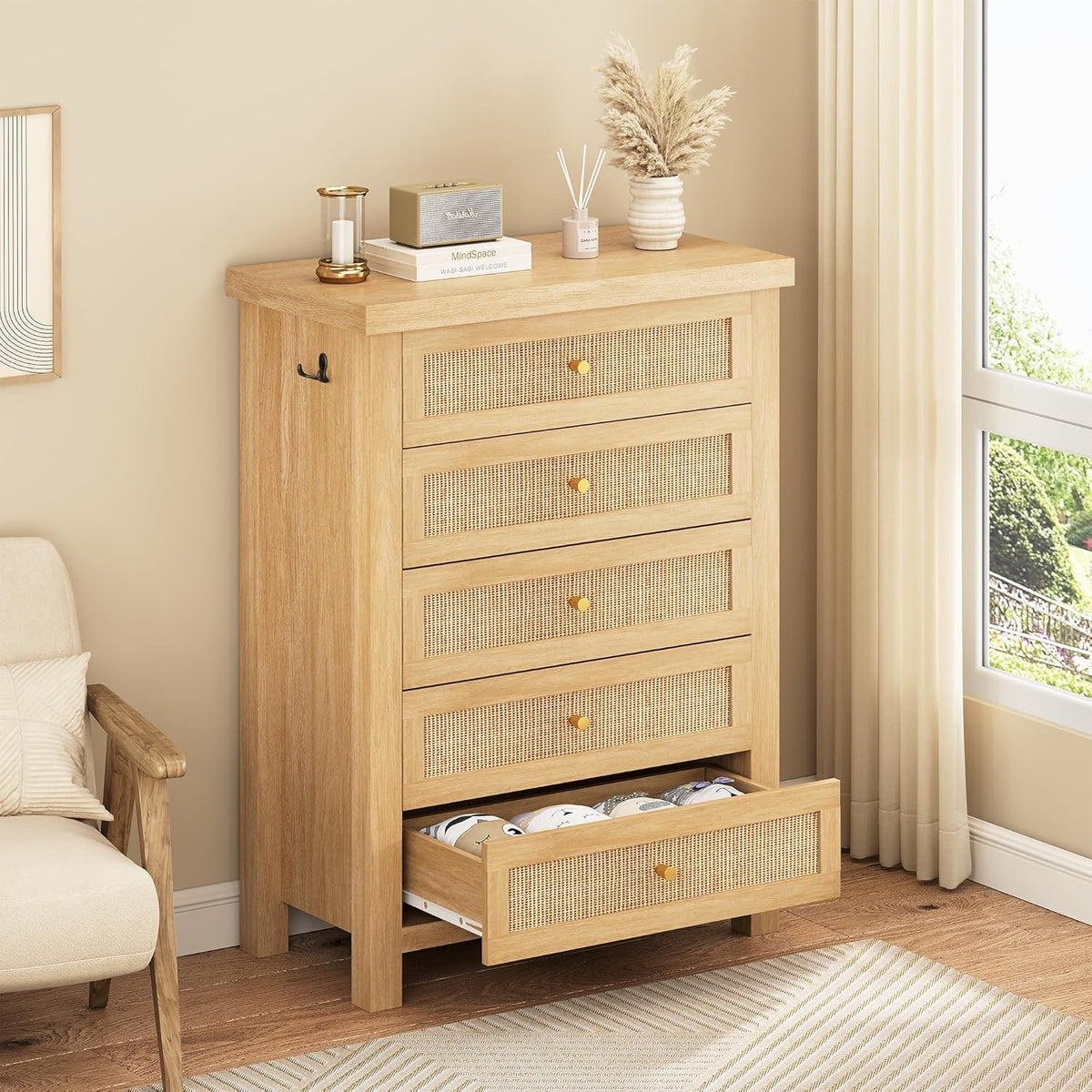 Natural Rattan Dresser for Bedroom with 5 Drawers, Wood Boho Chest of Drawers with Gold Metal Handle, Matte Top Bedroom Tall Dresser with Large Drawers for Living Room, Closet, Hallway, (Nartual)